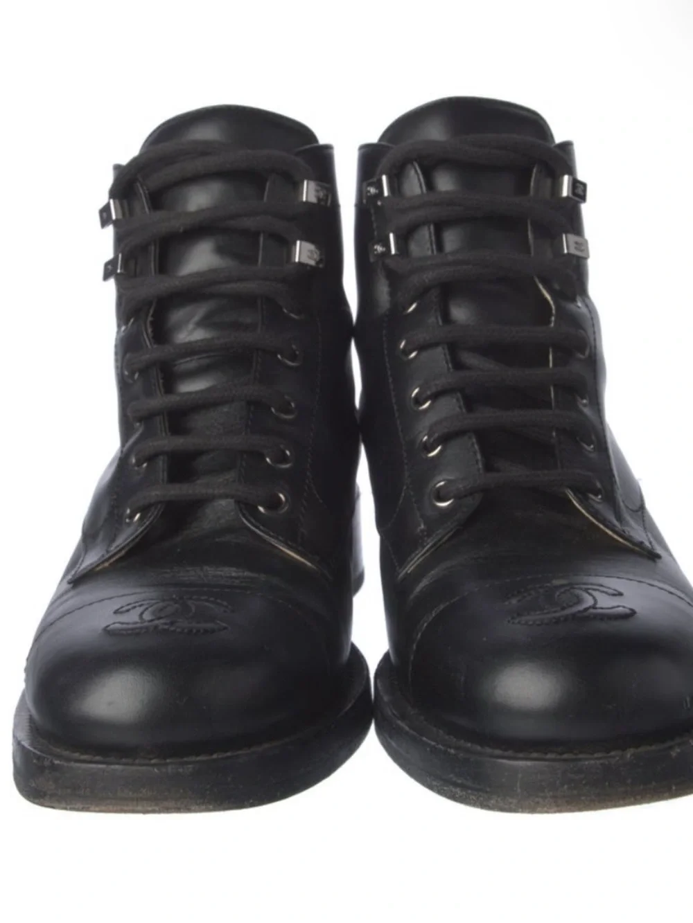 CHANEL classic black